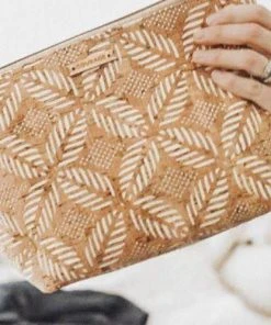 Carry Courage Home Goods Adventurer Cork Cosmetics Bag - Silver