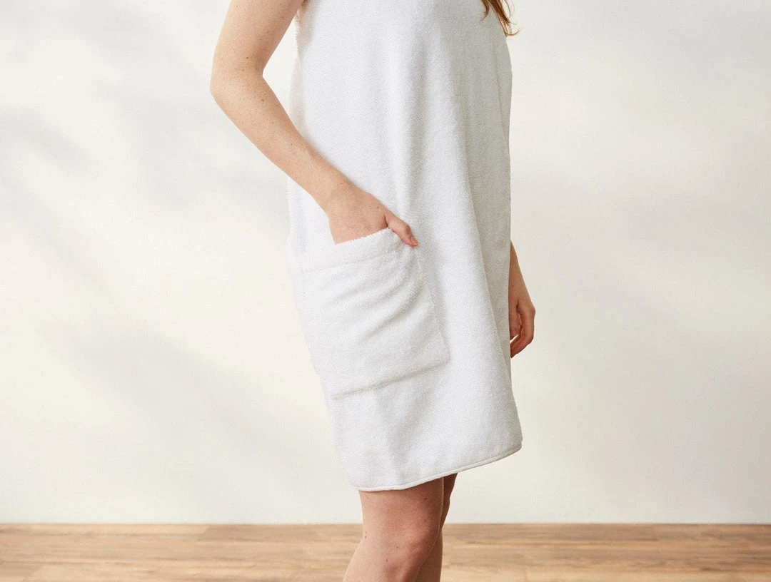 Coyuchi Air Weight Bath Wrap - Alpine White 3 Coyuchi Air Weight Bath Wrap - Alpine White