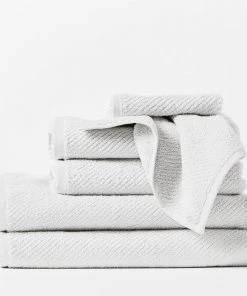 Coyuchi Air Weight Towels - Alpine White Best Sellers