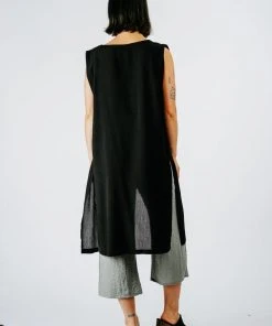 Altar Upcycled Crinkle Vest - Black