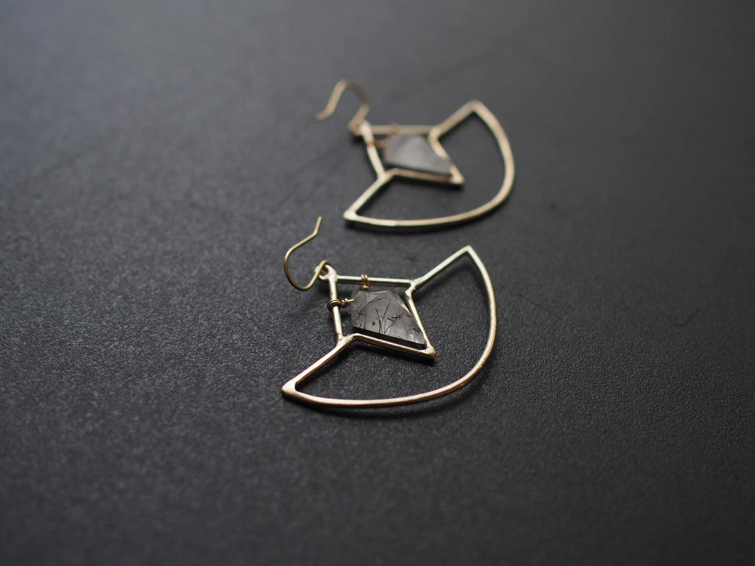 Iron Oxide Crystal Amulet Earrings Jewelry 6 Iron Oxide Crystal Amulet Earrings Jewelry