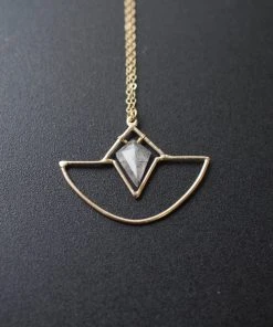 Iron Oxide Jewelry Crystal Amulet Necklace 16 Iron Oxide Jewelry Crystal Amulet Necklace