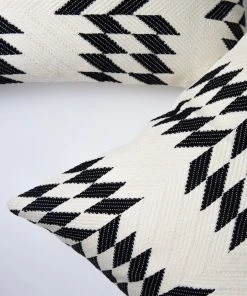 Archive New York Almolonga Lumbar Pillow - White Quilt 3 Archive New York Almolonga Lumbar Pillow - White Quilt