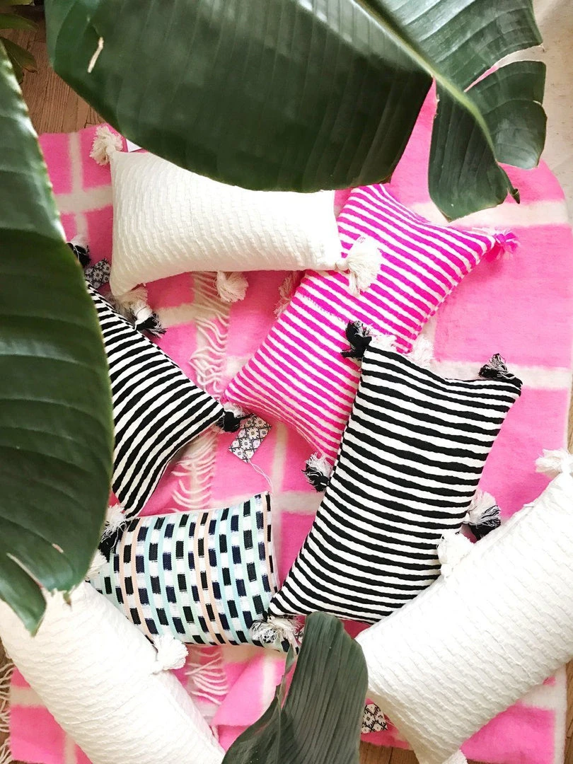 Archive New York Antigua Lumbar Pillow - Black + White Archive New York Antigua Lumbar Pillow - Black + White