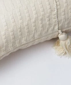 Archive New York Home Goods Antigua Lumbar Pillow - Natural White