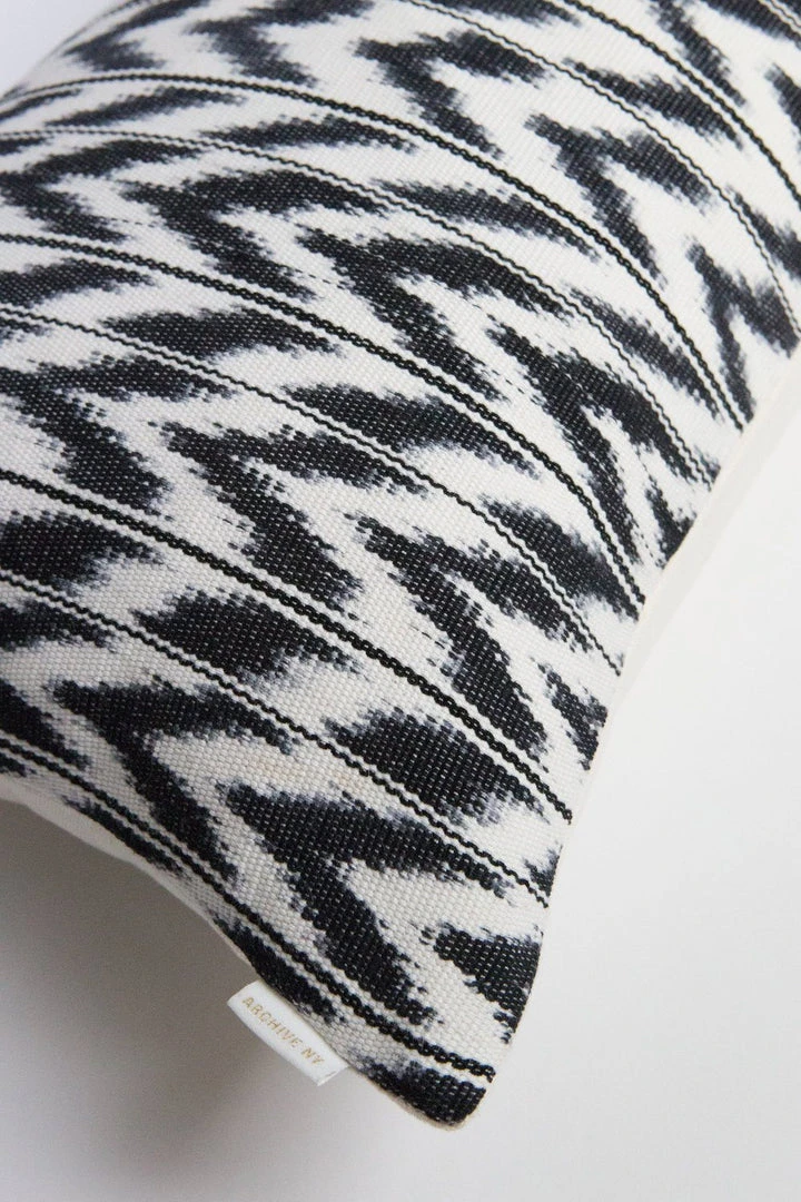 Archive New York Toto Ikat Lumbar Pillow - Black + White 3 Archive New York Toto Ikat Lumbar Pillow - Black + White