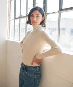 WVN Base Turtleneck Best Sellers