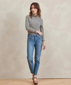 WVN Base Turtleneck Best Sellers