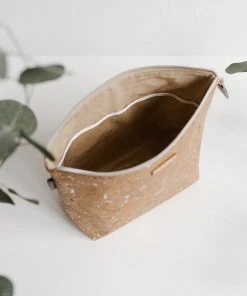 Carry Courage Home Goods Adventurer Cork Cosmetics Bag - Silver