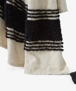 Casa Amarosa Tufted Slub Throw Blanket Home Goods