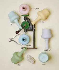 Middle Kingdom Best Sellers Colorful Mini Porcelain Vase 11