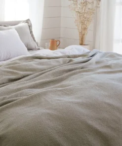 Coyuchi Honeycomb Blanket - Camellia