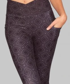 Wolven Activewear + Athleisure Crossover Recycled Legging With Pockets - Summit 11 Wolven Activewear + Athleisure Crossover Recycled Legging With Pockets - Summit