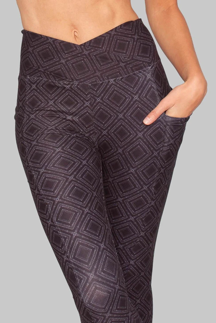 Wolven Activewear + Athleisure Crossover Recycled Legging With Pockets - Summit 3 Wolven Activewear + Athleisure Crossover Recycled Legging With Pockets - Summit