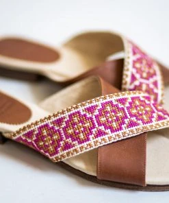 Darzah Shoes Tatreez Cross Sandal - Berry