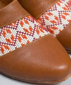 Darzah Shoes Tatreez Oxford - Camel + Orange