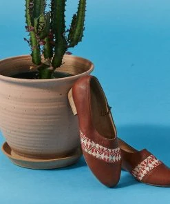 Darzah Shoes Tatreez Oxford - Camel + Orange