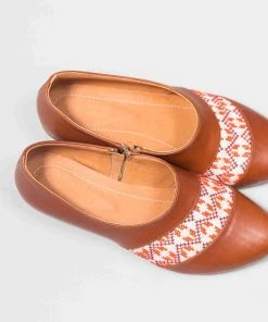 Darzah Shoes Tatreez Oxford - Camel + Orange