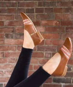 Darzah Shoes Tatreez Oxford - Camel + Orange