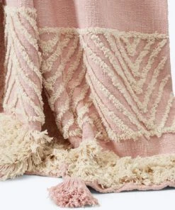 Casa Amarosa Desert Rose Tufted Throw Blanket