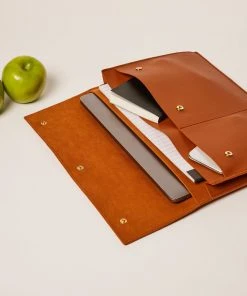 Allégorie Accessories Gala Apple Leather Tech Folio Bag