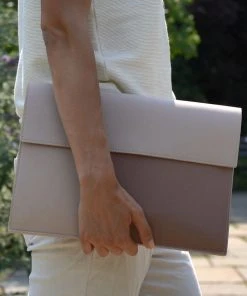 Allégorie Accessories Gala Apple Leather Tech Folio Bag