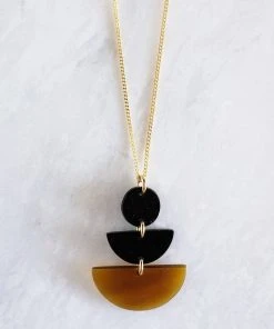 Hathorway Saigon Horn Pendant Necklace
