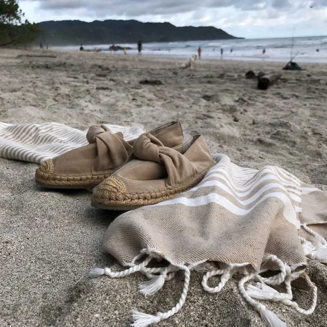 Hilana: Upcycled Cotton Fethiye Upcycled Turkish Towel / Blanket - Beige 2 Hilana: Upcycled Cotton Fethiye Upcycled Turkish Towel / Blanket - Beige