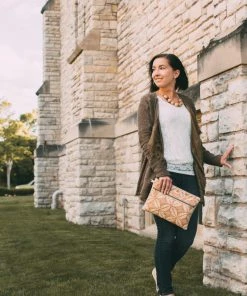 Carry Courage Inventor Cork Tablet Organizer - Natural Accessories