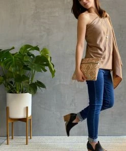 Carry Courage Inventor Cork Tablet Organizer - Silver 14 Carry Courage Inventor Cork Tablet Organizer - Silver