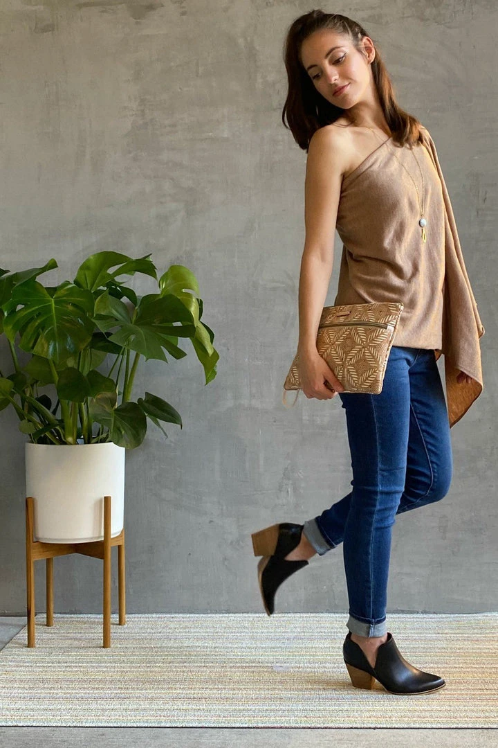 Carry Courage Inventor Cork Tablet Organizer - Silver 7 Carry Courage Inventor Cork Tablet Organizer - Silver