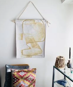 K-apostrophe Golden Grizzly Woven Tapestry