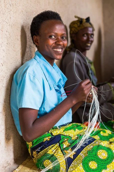 KAZI Home Goods Small Mod Rainbow Hooped Planter KAZI Home Goods Small Mod Rainbow Hooped Planter