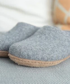 Kyrgies Women's Molded Sole High Back Wool Slippers - Gray