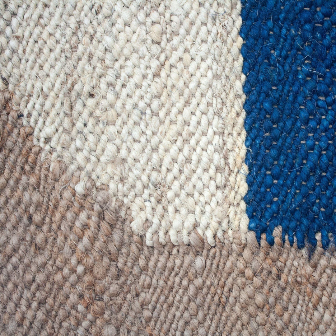 Leah Singh Margeaux Circle Jute Rug - Blue + White Home Goods Leah Singh Margeaux Circle Jute Rug - Blue + White Home Goods