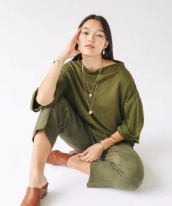 L.Greenwalt Jewelry Abstract Monstera Pendant Necklace