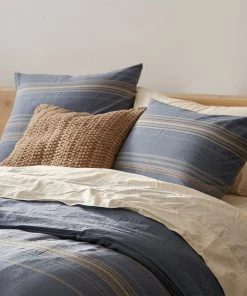 Coyuchi Home Goods Lobos Duvet Cover - Azure / Indigo 8 Coyuchi Home Goods Lobos Duvet Cover - Azure / Indigo