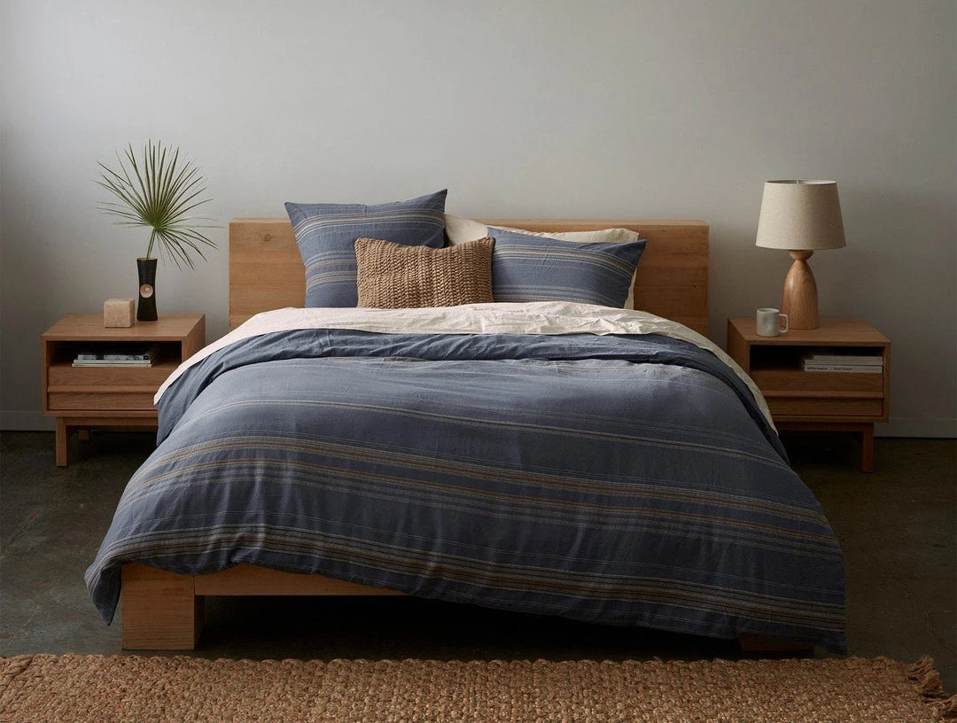 Coyuchi Home Goods Lobos Duvet Cover - Azure / Indigo 4 Coyuchi Home Goods Lobos Duvet Cover - Azure / Indigo