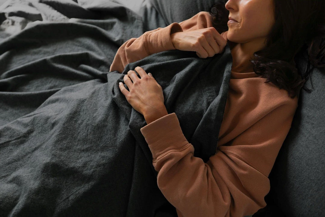 Looma Flannel Sheet Set - Charcoal Home Goods 2 Looma Flannel Sheet Set - Charcoal Home Goods