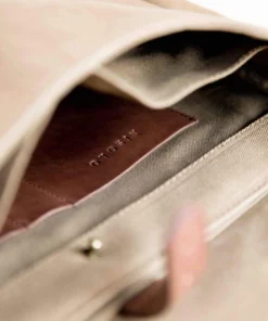 Nisolo Loreto Messenger Bag - Waxed Canvas 6 Nisolo Loreto Messenger Bag - Waxed Canvas