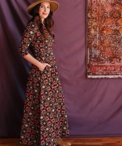 Mata Traders Mumbai Mauve Tile Maxi Dress Clothing