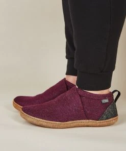 Kyrgies Men's Wool Tengries Slippers - Plum