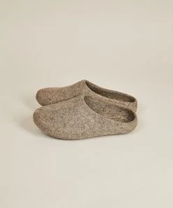 Kyrgies Men's Classic Sole Low Back Wool Slippers - Oatmeal Best Sellers