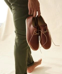 Nisolo Men's Lightweight Flex Derby - Brandy 12 Nisolo Men's Lightweight Flex Derby - Brandy