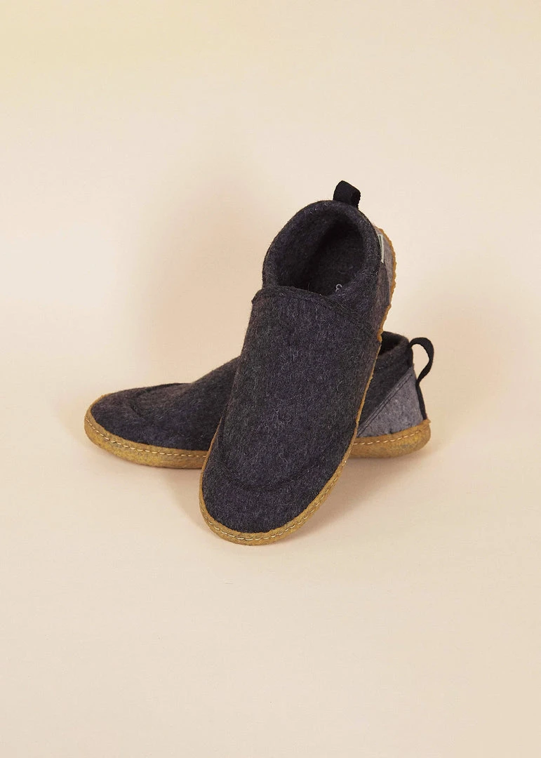 Kyrgies Men's Tengries Walkabout Wool Slippers 1 Kyrgies Men's Tengries Walkabout Wool Slippers