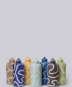 Middle Kingdom Memphis Mandarin Porcelain Urn