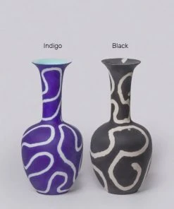 Middle Kingdom Memphis Morning Glory Porcelain Vase