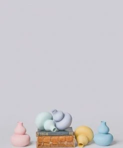 Middle Kingdom Best Sellers Colorful Mini Porcelain Vase 4