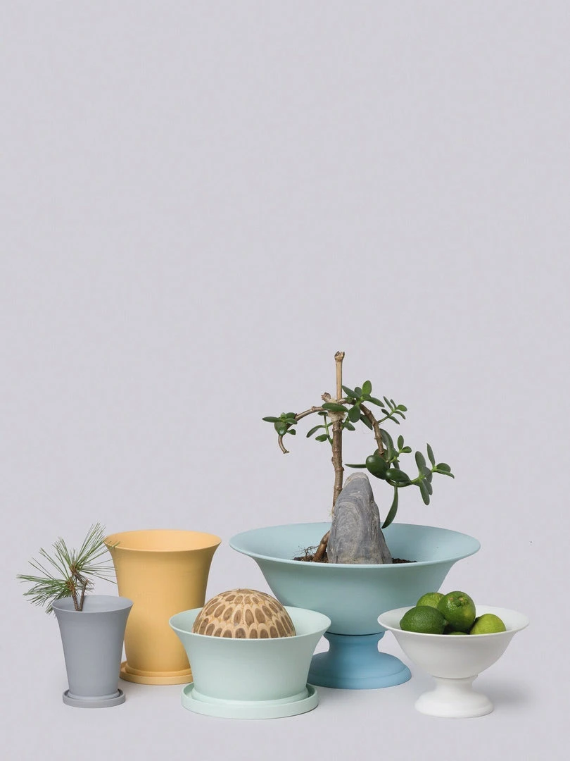 Middle Kingdom Planters + Vases Porcelain Bulb Pan 4 Middle Kingdom Planters + Vases Porcelain Bulb Pan