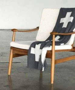 Newly Goods Cross Recycled Throw Blanket